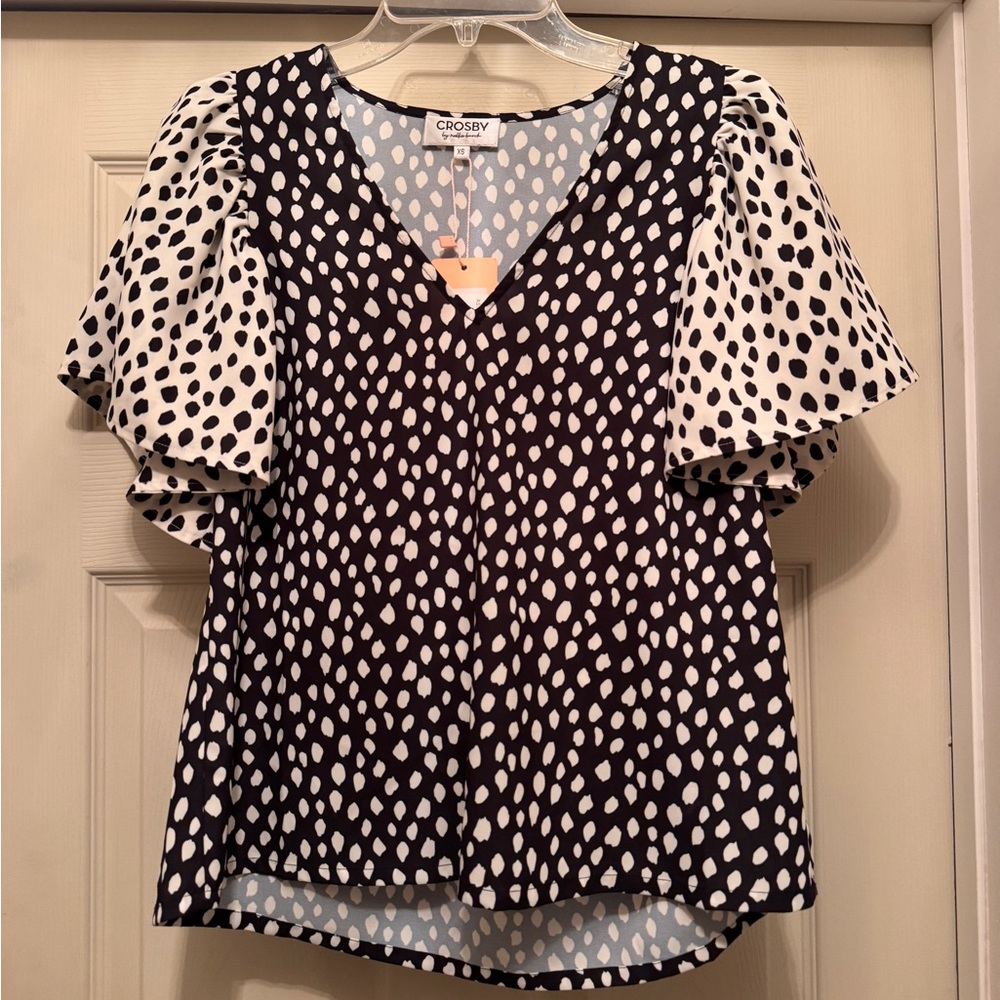 NWT Crosby Black and White Dalmatian Flutter Sleeve Blouse